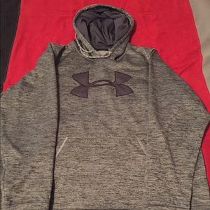 Men’s large under Armour hoodie